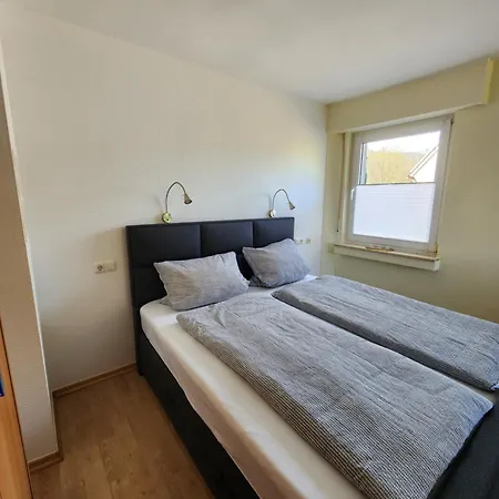 Guest house Ferienzimmer Mw 2b Weserbergland An Der Weser Inkl Waesche, Lan, Parkplatz, Self Checkin Hoexter