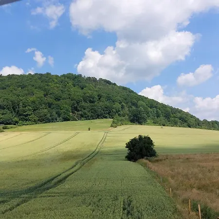 ゲストハウス Ferienapartment Mw 2b Weserbergland An Der Weser Inkl Kueche, Waesche, Lan, Parkplatz, Self Checkin ヘクスター